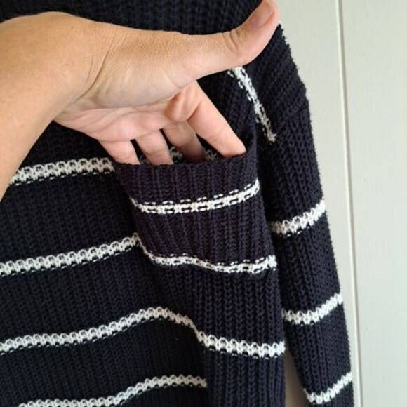 American Eagle Women's Rib-Knit Stripes Long Sleeves Sweater Black White Size XS - Picture 3 of 6